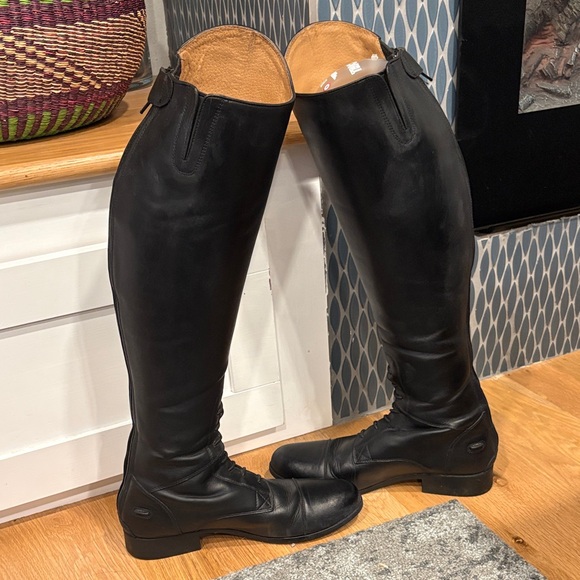 Ariat Tall Wide Black Riding Boots - Picture 3 of 13